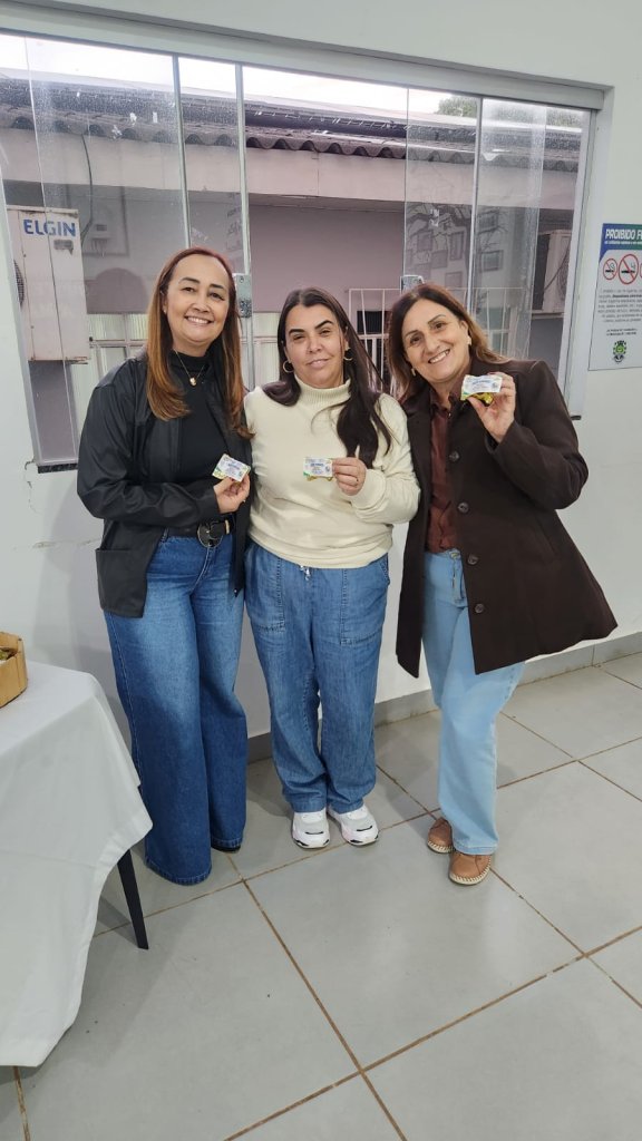 FORMAÇÃO CONTINUADA DE PROFESSORES