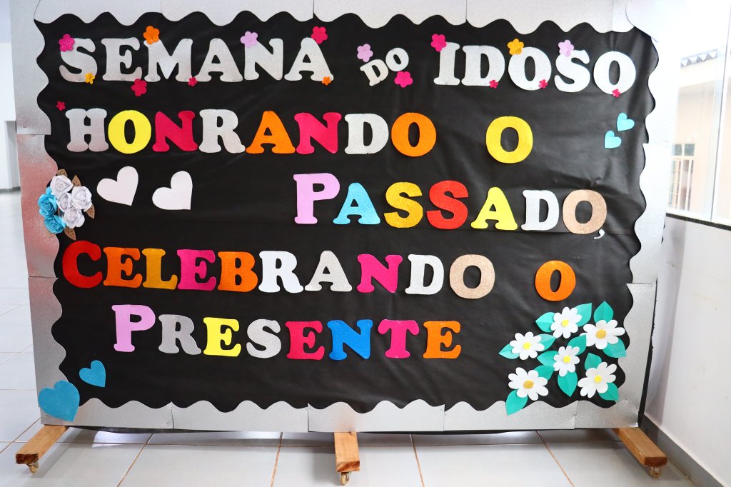 AULA DE DANÇA DA MELHOR IDADE